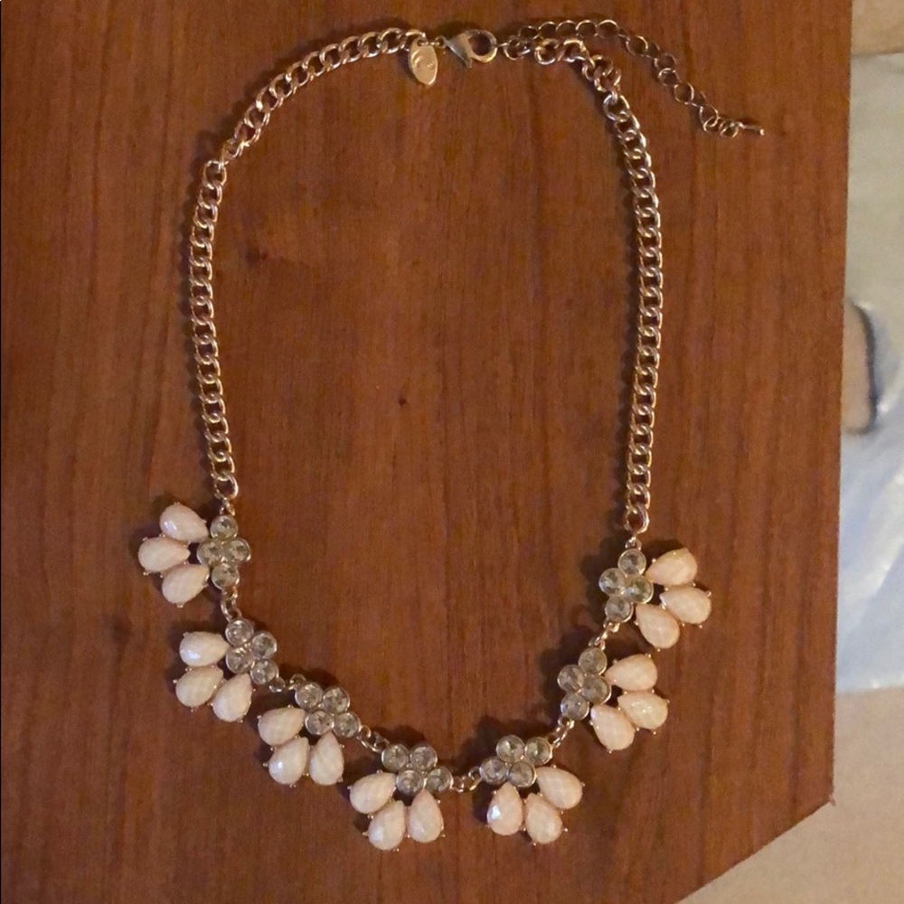 Gold jewel necklace